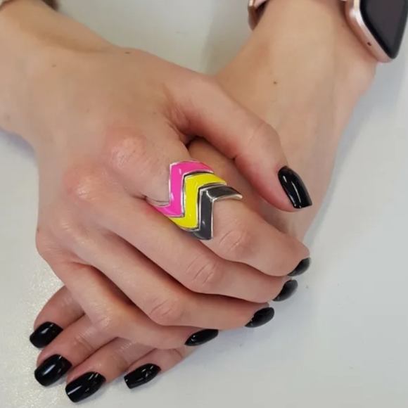 3 Crown Stackable Rings - Picture 2 of 12